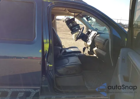 2021 Nissan Frontier Pro-4X 4X4 z USA, uszkodzony, nr VIN 1N6ED0EB9MN700772